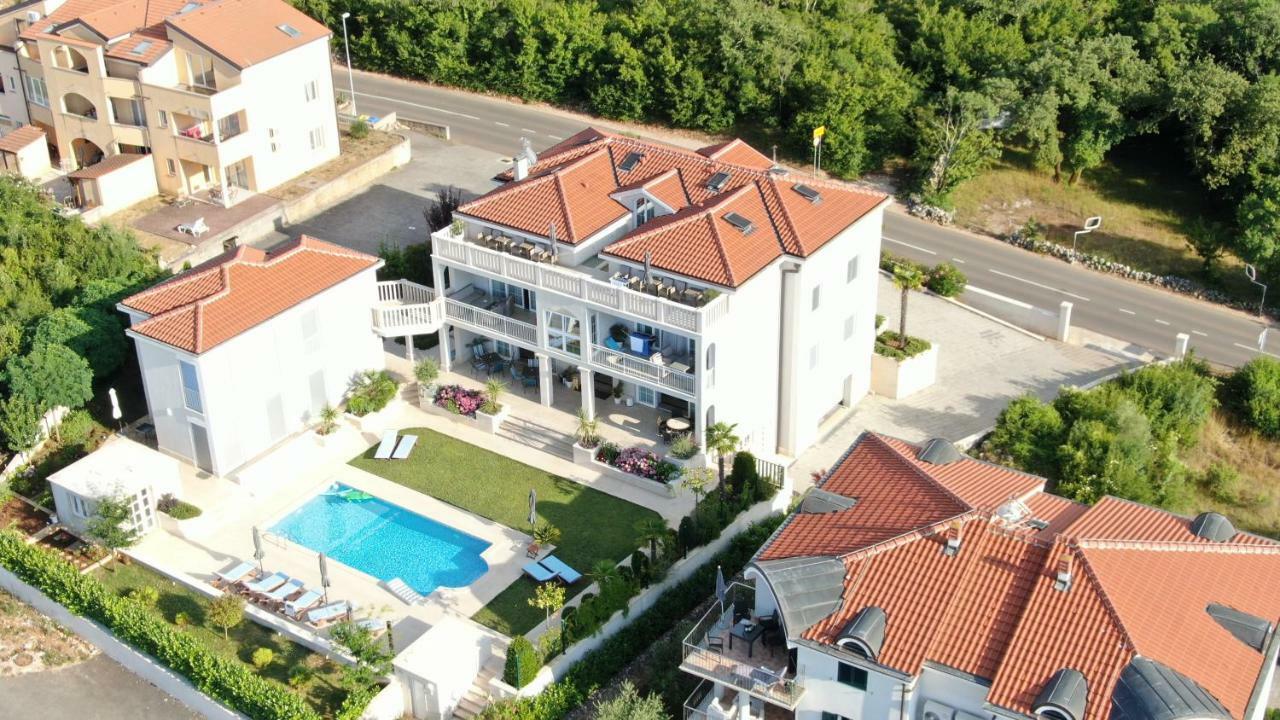Deluxe Apartments Vila Carissa Malinska Luaran gambar